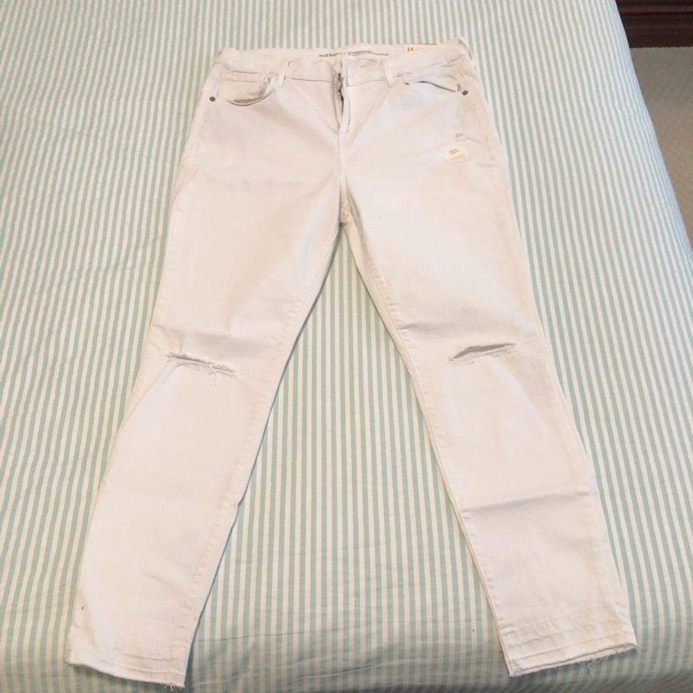 Old Navy NWT size 14 white distressed jeans